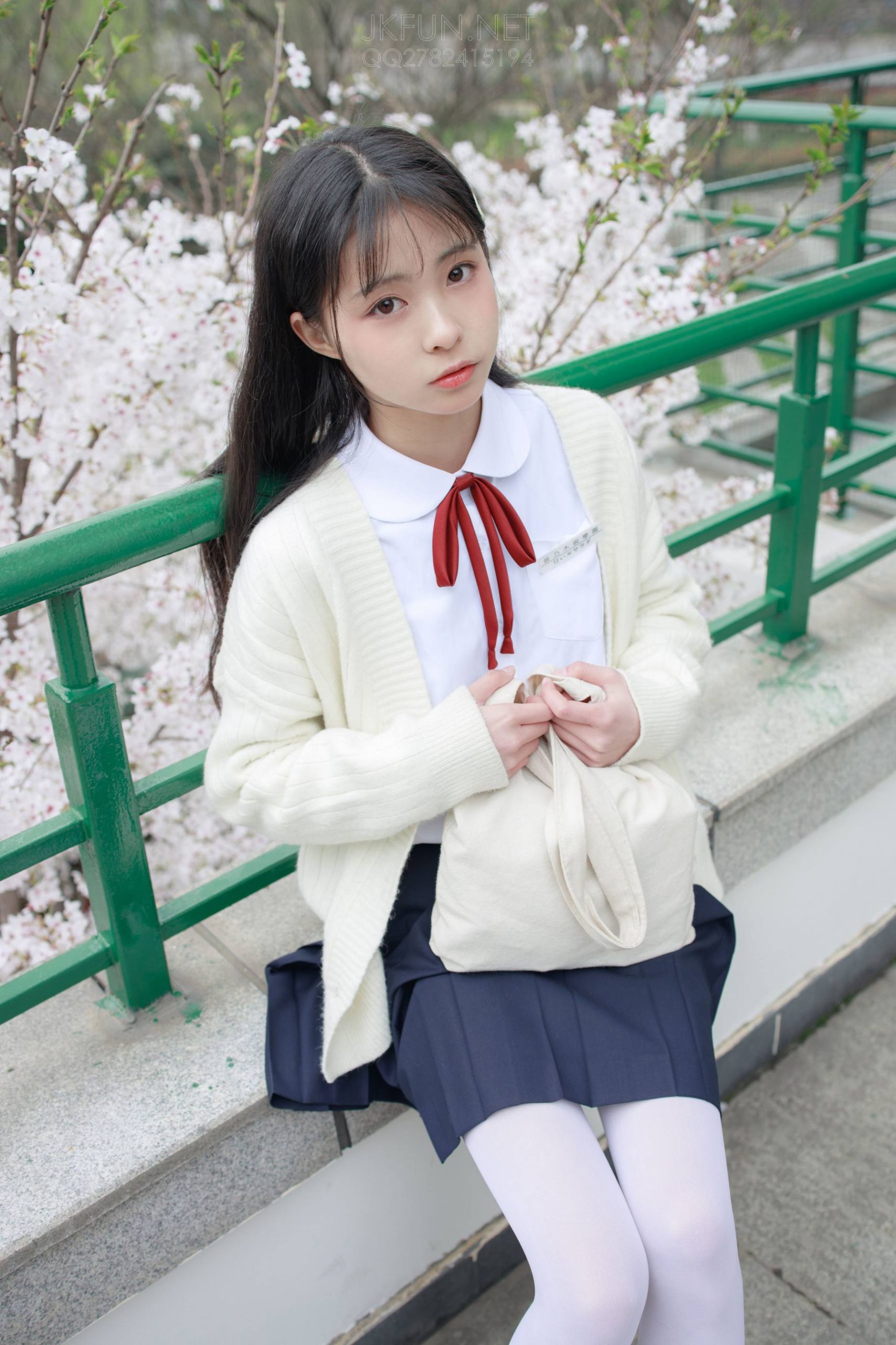 图片[1]-甜美可人的白丝姑娘【127P】20011-探姐姐