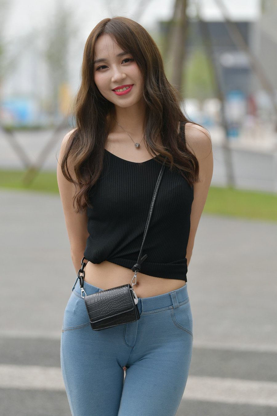 图片[1]-紧身牛仔裤女孩J3808 276P-3.31GB-探姐姐