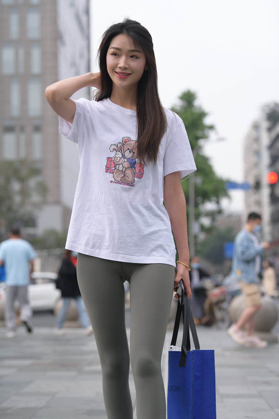 图片[1]-一身休闲装的瑜伽裤女孩J2961 709P1V-24.1GB-探姐姐