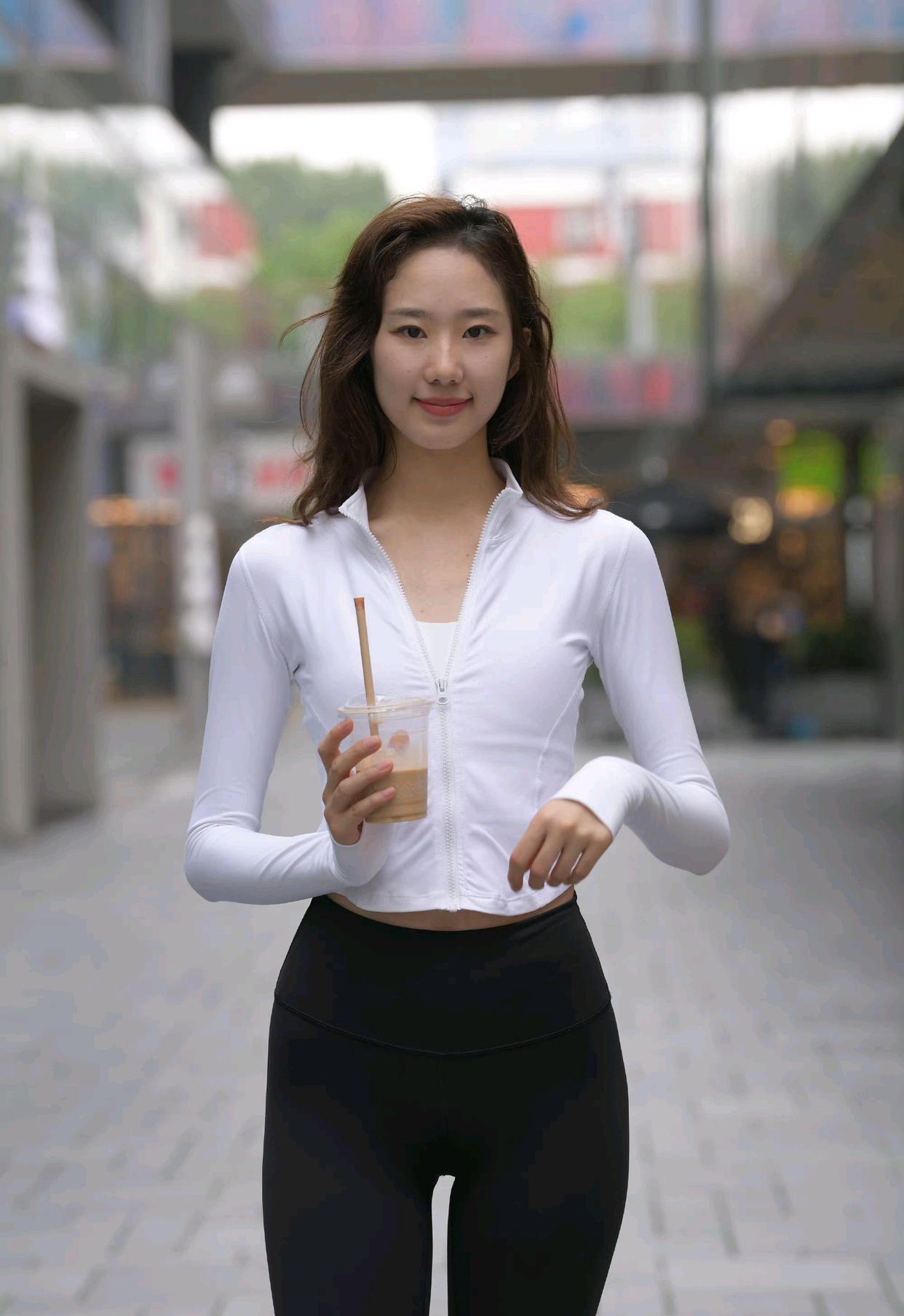 图片[2]-像刘亦菲的黑色瑜伽裤女孩J2237 340P1V-14.8GB-探姐姐