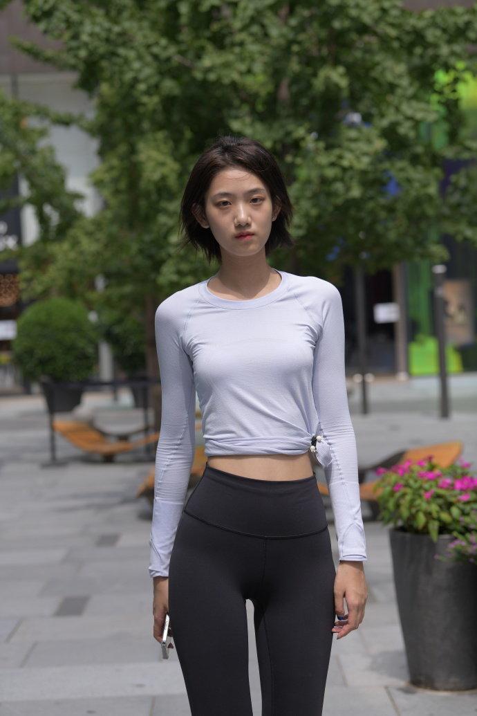 图片[1]-短发长腿的女生J2791 292P-5.71GB-探姐姐