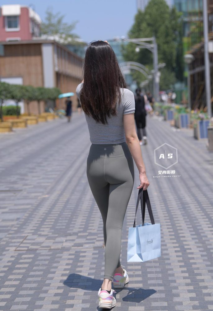 图片[1]-非常漂亮的瑜伽裤女孩J2192 501P1V-15.5GB-探姐姐