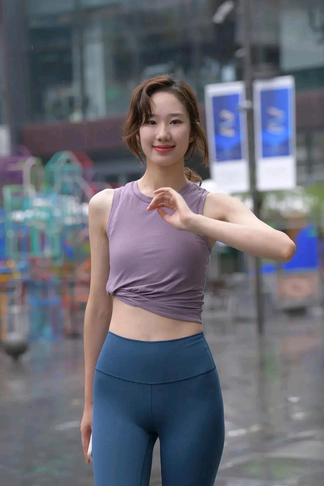 图片[2]-像刘亦菲的蓝色瑜伽裤姑娘J2234 552P1V-20.5GB-探姐姐