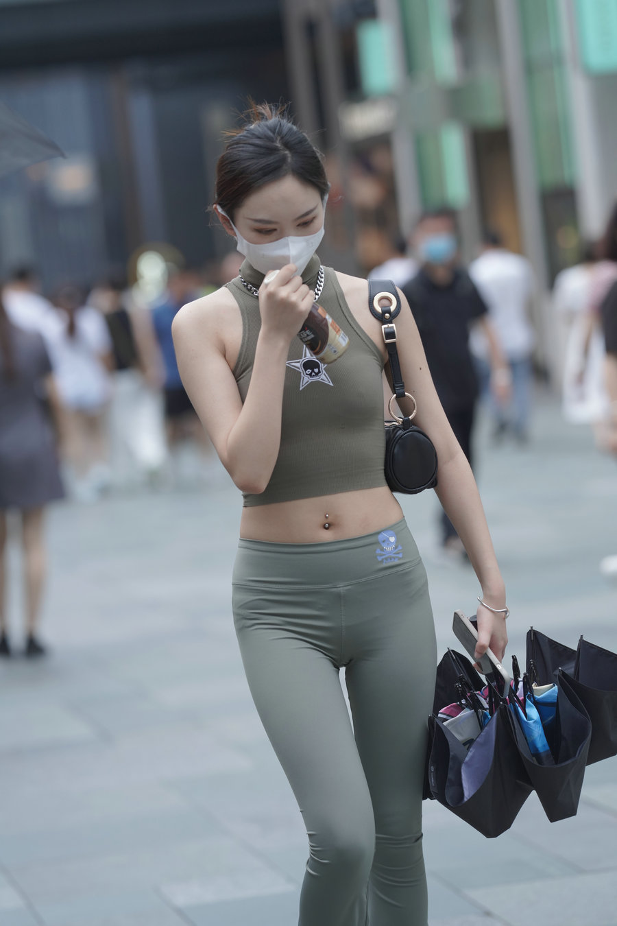图片[1]-戴口罩的瑜伽裤小女人J3557 133P-1.43GB-探姐姐