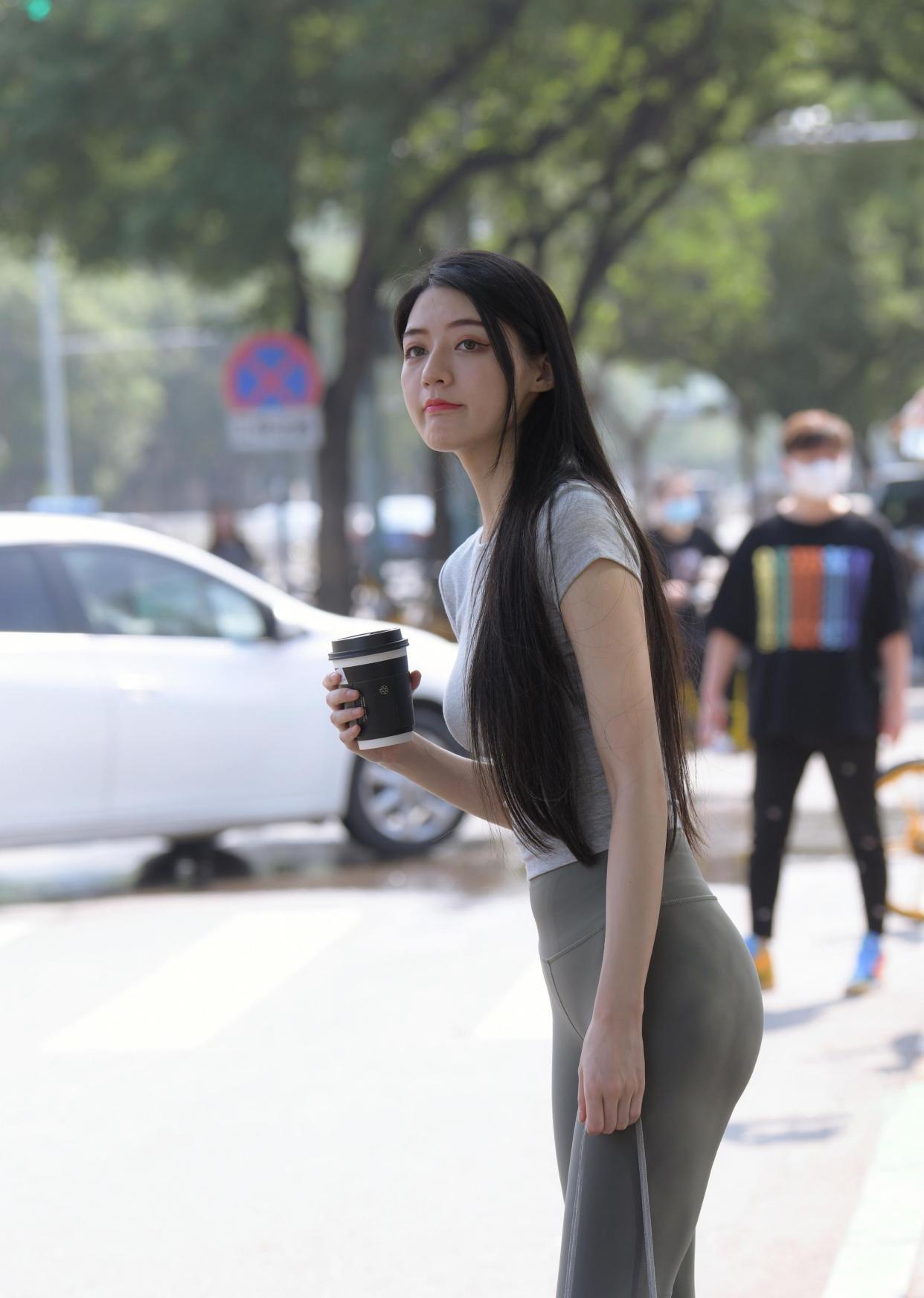 图片[3]-在外面逛街的瑜伽裤女孩J2240 449P1V-16.7GB-探姐姐