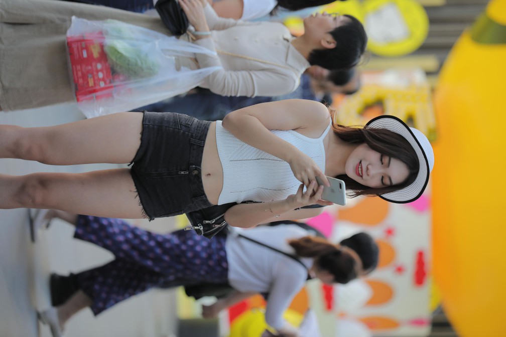 图片[2]-非常时尚阳光的牛仔热裤女孩【808P】00064-探姐姐
