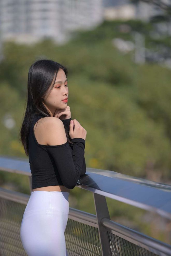 图片[4]-穿紧身白裤的端庄女孩 J1436 674P1V-22.2GB-探姐姐