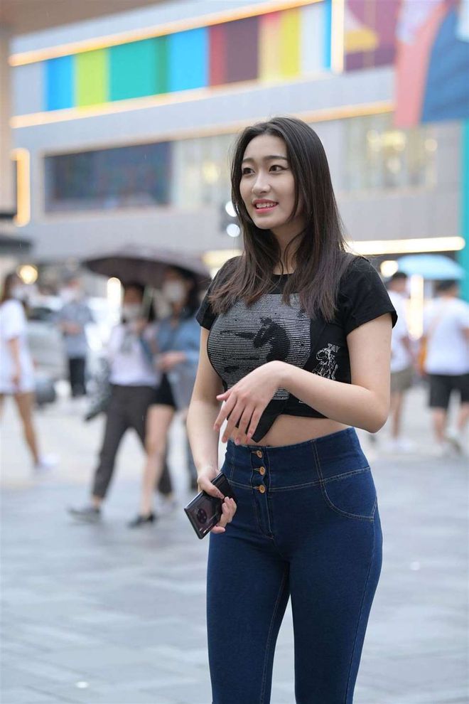 图片[3]-紧身牛仔裤女人J2784 240P-6.66GB-探姐姐